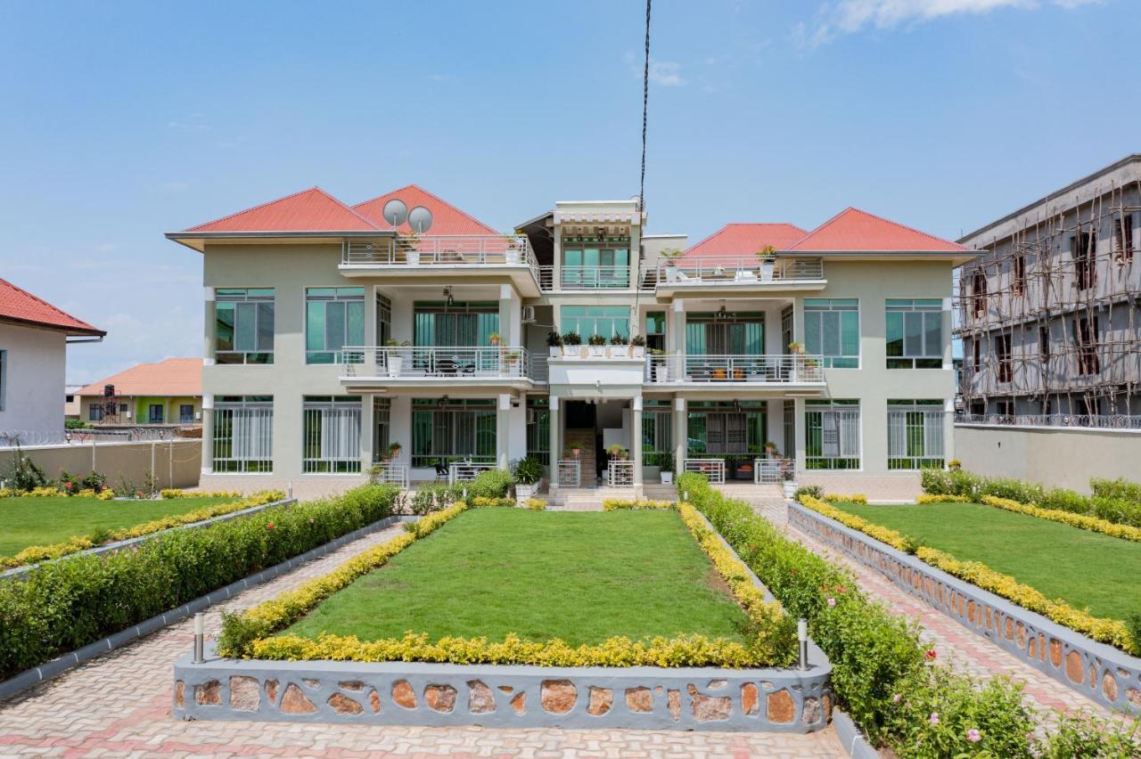 The City Block Apartment Бужумбура Екстер'єр фото