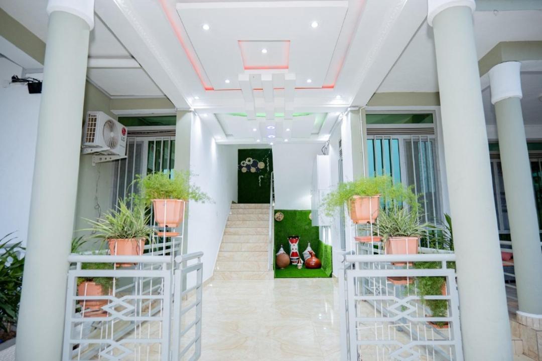The City Block Apartment Бужумбура Екстер'єр фото