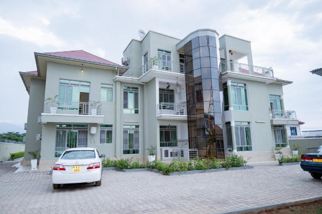 The City Block Apartment Бужумбура Екстер'єр фото