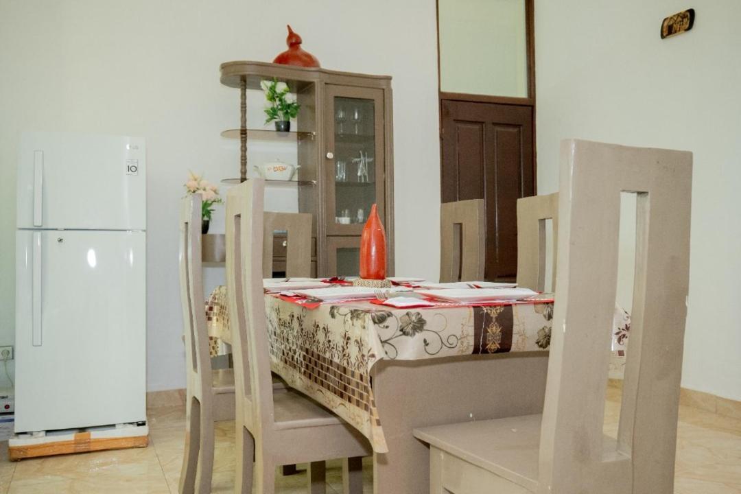 The City Block Apartment Бужумбура Екстер'єр фото